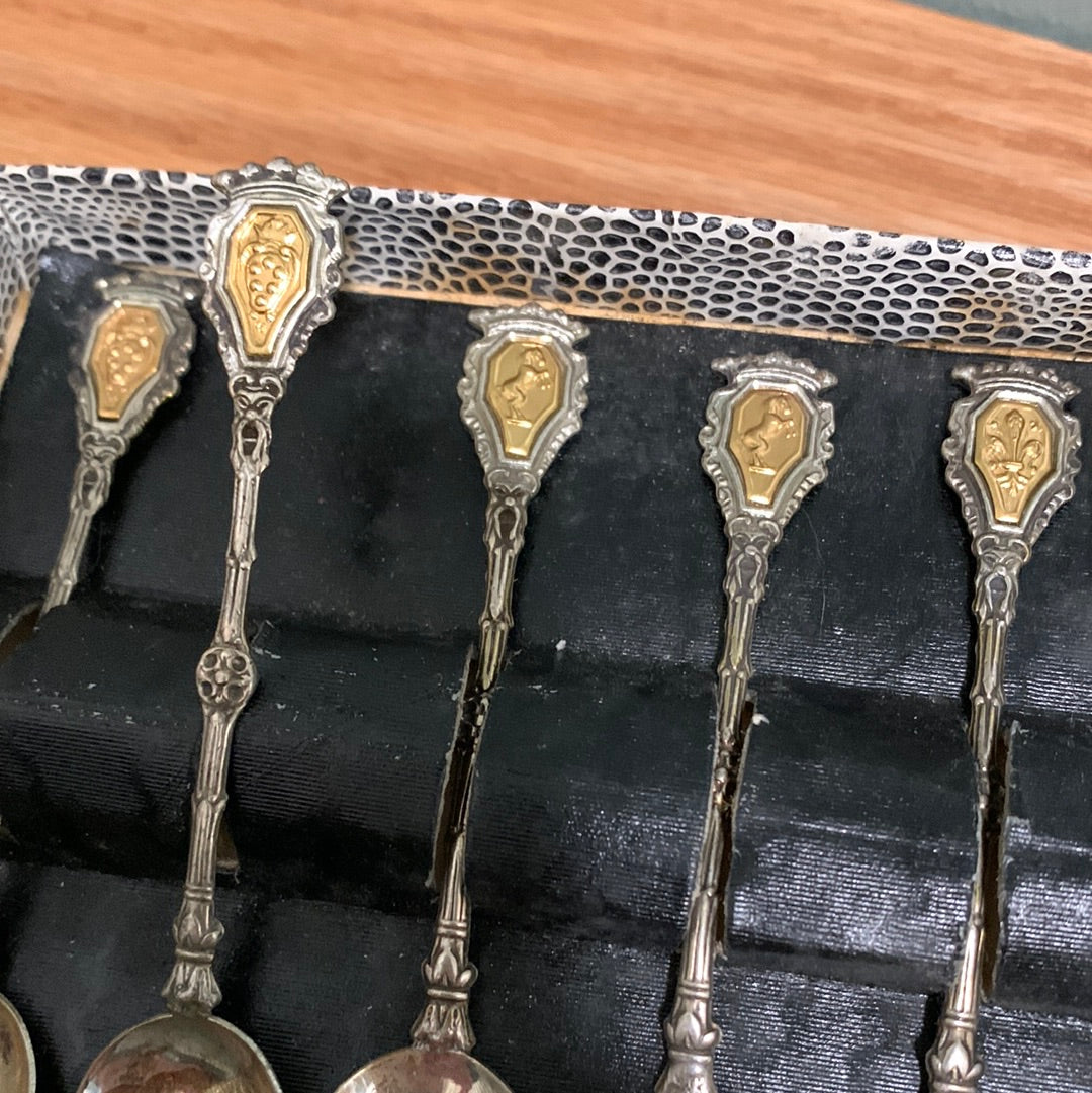 Vintage Montagnonl Spoons